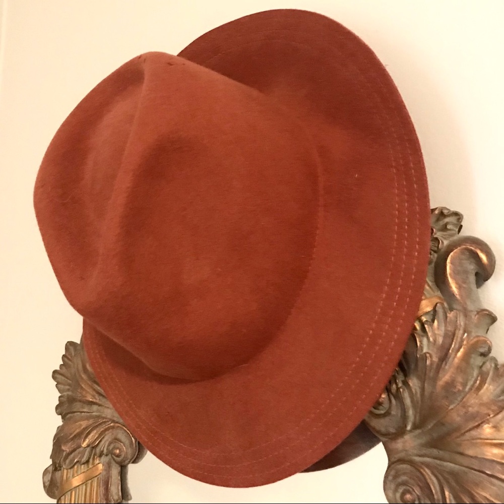 Olive and Pique Rust Hat